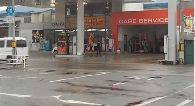 ＩＤＥＭＩＴＳＵさんまで1300m