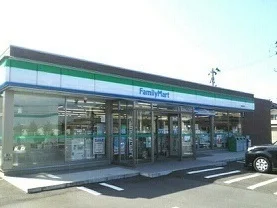 ファミリーマート柏崎扇町店まで640m