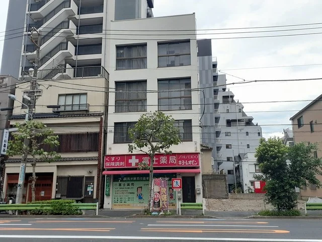 富士薬局まで259m