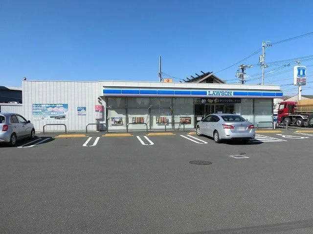 ローソン駒越北店まで600m