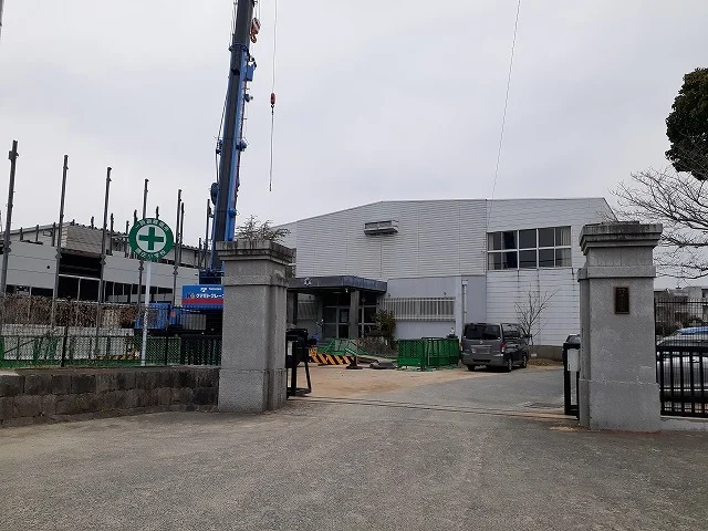 隈庄小学校まで800m