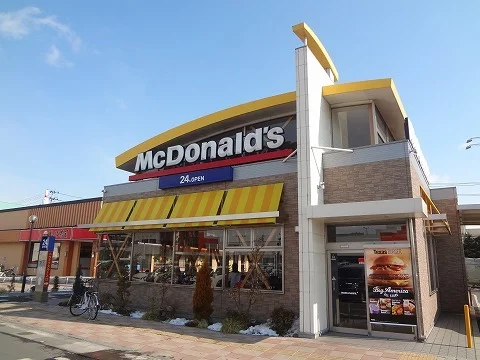 マクドナルド郡山駅東ＣＳ店まで600m