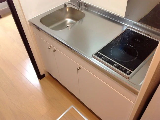 ワイドなキッチン　IH&ラジエントヒーター