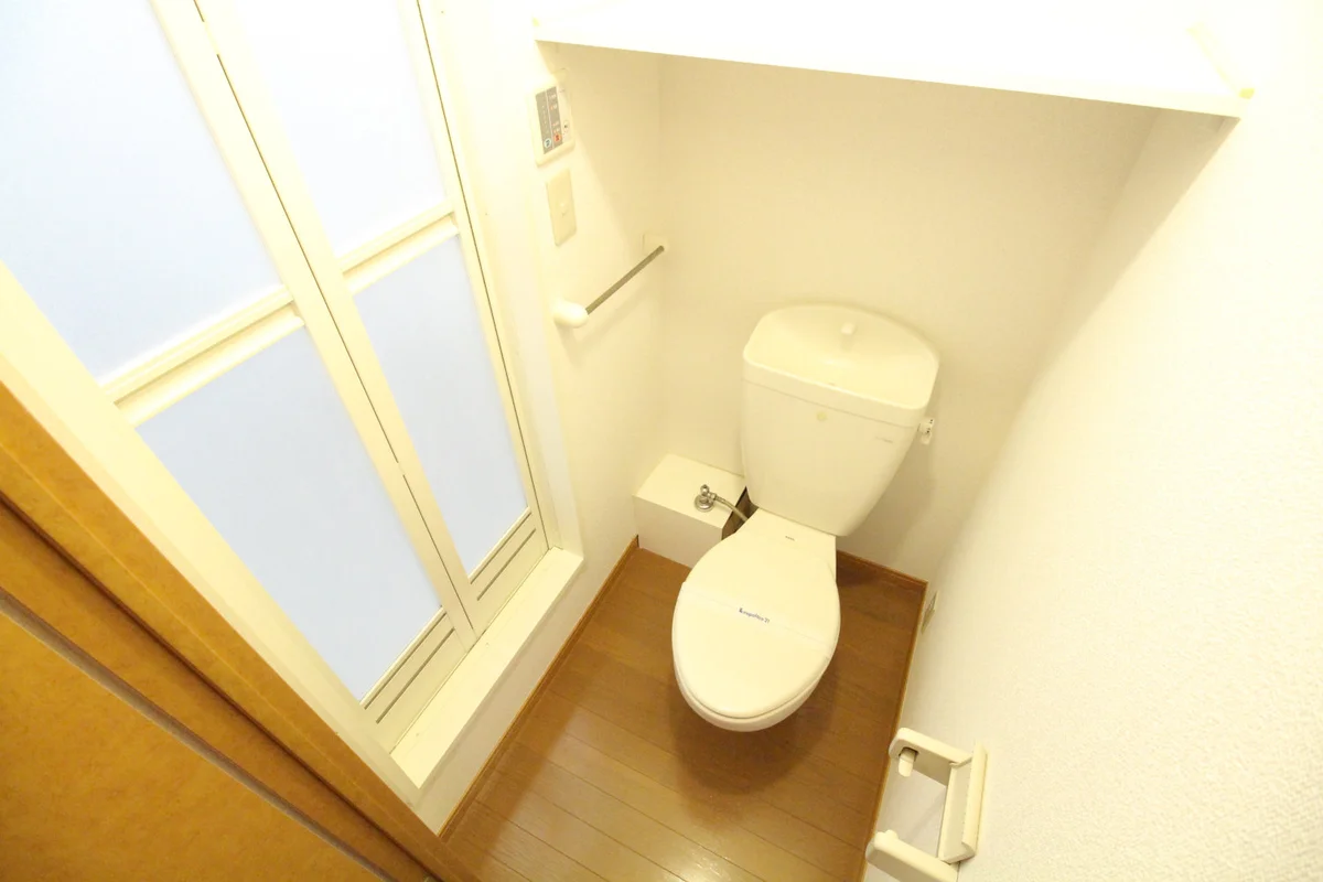 セパレート仕様のトイレです♪