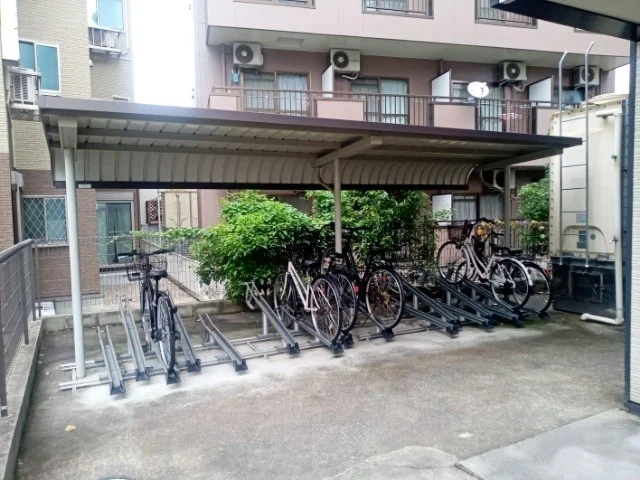 屋根付き駐輪場