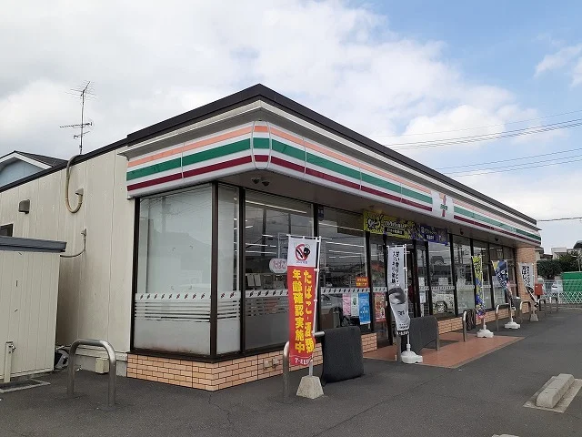 セブンイレブン羽生南７丁目店まで300m