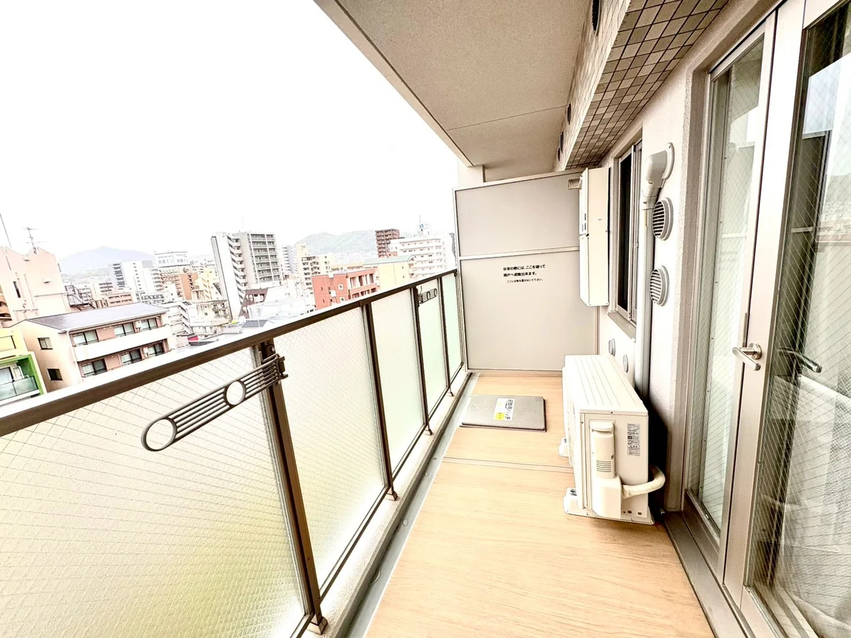 広々としたバルコニー