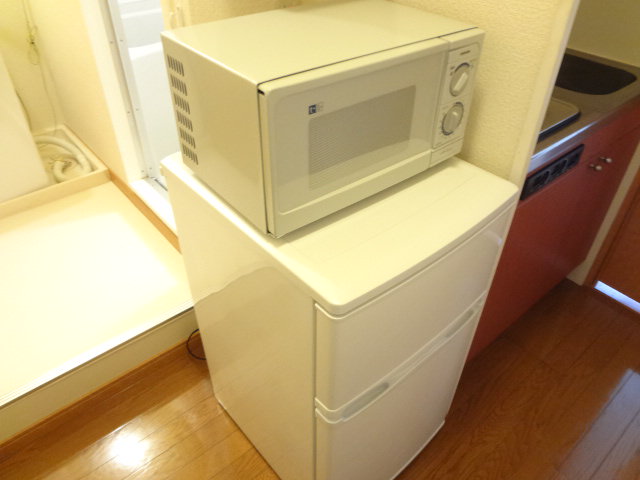 電子レンジ、冷蔵庫