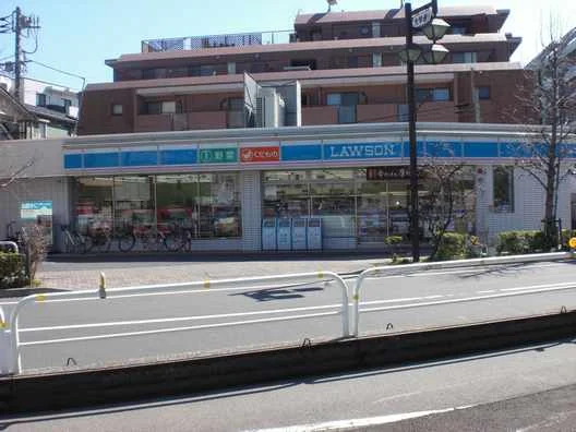 物件付近　コンビニ