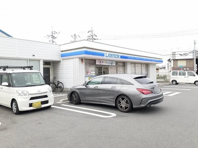 ローソン羽曳野島泉九丁目店まで1121m