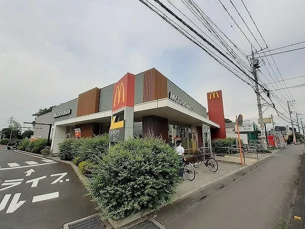 マクドナルド 日高下鹿山店まで1000m