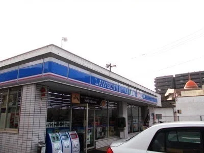 ローソン 国分中央五丁目店まで500m