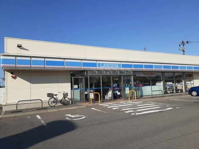 ローソン東泉三丁目店まで831m