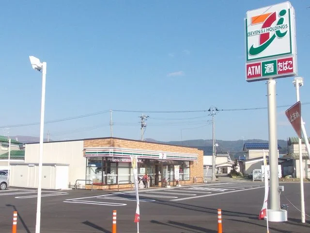 セブンイレブン　横手上真山店まで400m