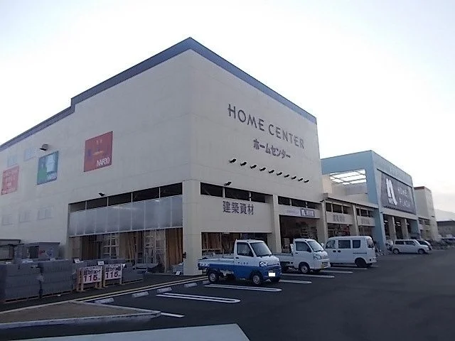 ナフコ　富士店まで900m