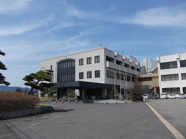 西蒲区役所　岩室出張所まで1600m