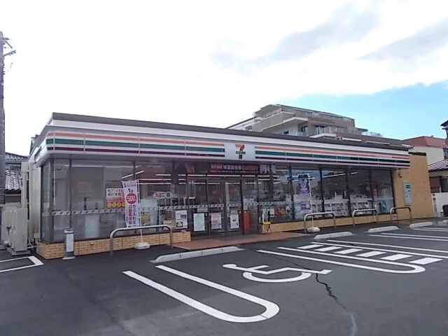 セブンイレブン東松山東口店まで360m