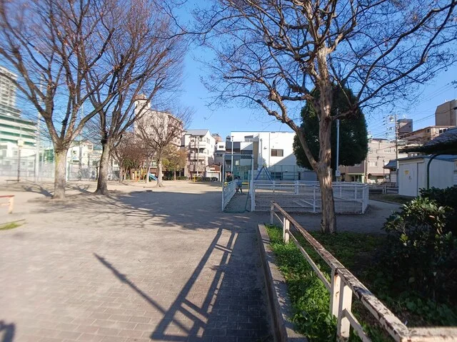 吉野町公園まで240m