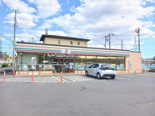セブンイレブンまで210m
