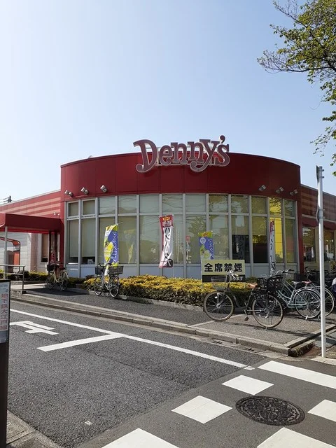 デニーズまで40m