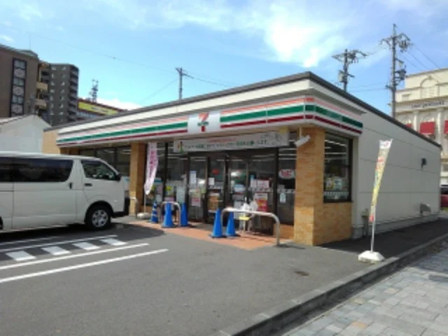セブンイレブン長野南千歳店まで200m