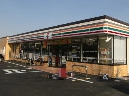 セブンイレブン上尾原市バイパスまで430m