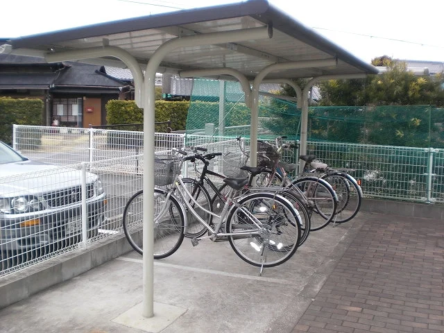屋根付駐輪場