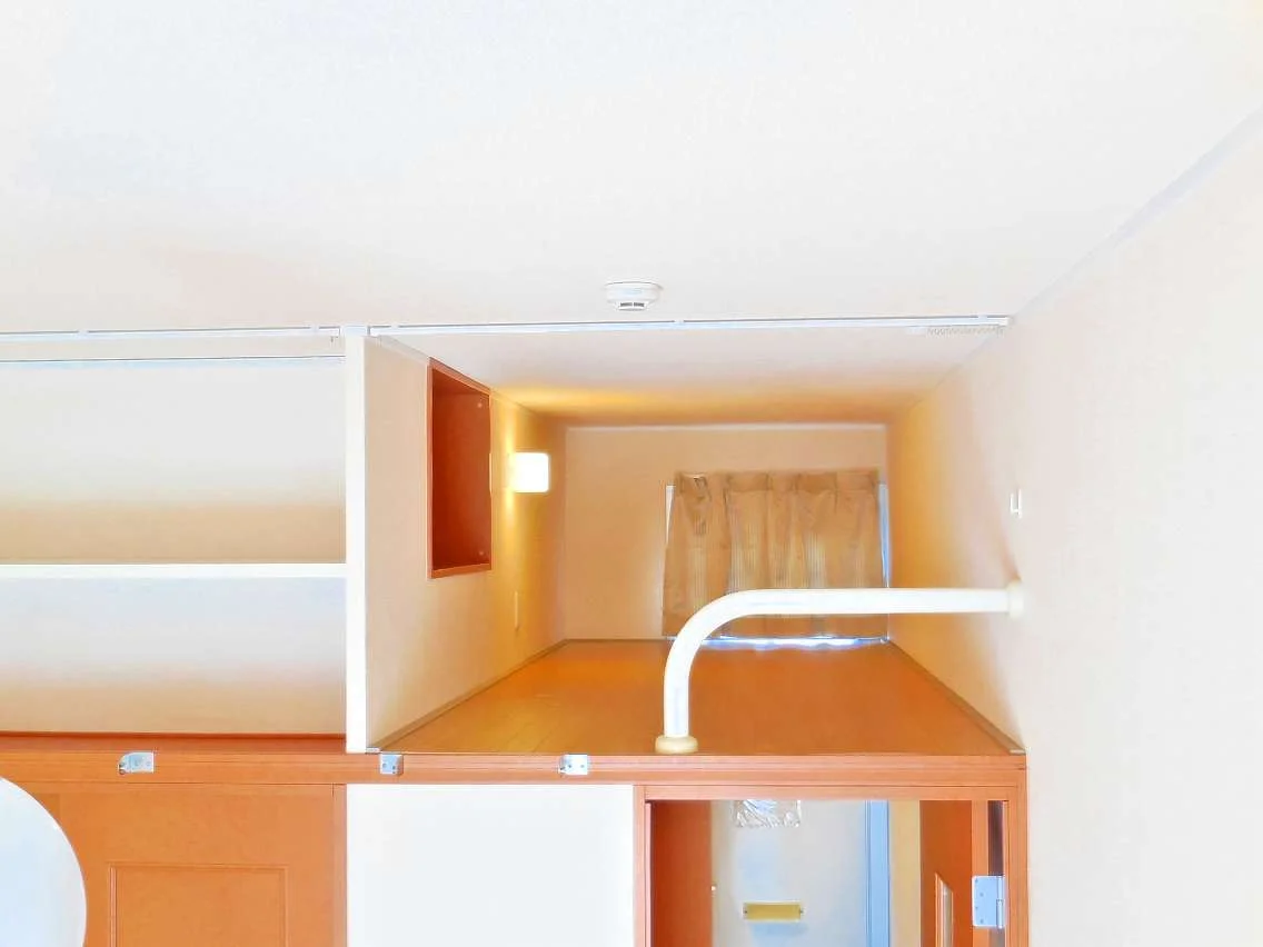 約2畳程あるロフトスペースはお好みの空間へ・・・。