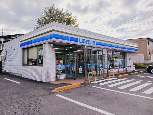 ローソン弘前樹木店まで29m