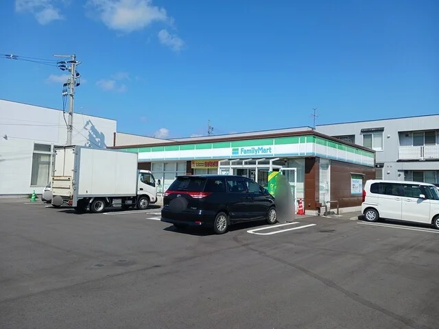 ファミリーマート青森新田１丁目まで511m