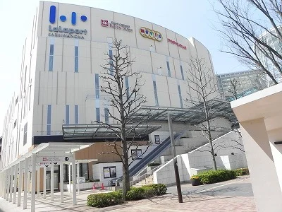 ららぽーと柏の葉まで1800m