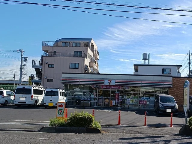 セブン　川口芝塚原2丁目店まで650m