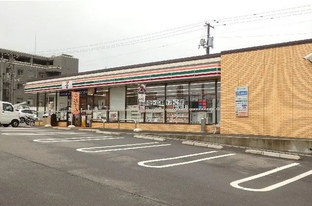 セブンイレブンまで15m