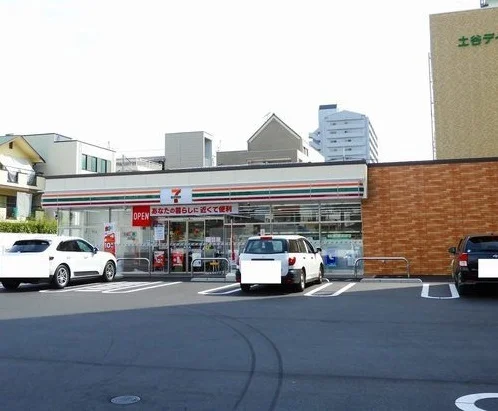 セブンイレブン吉島通り店まで750m