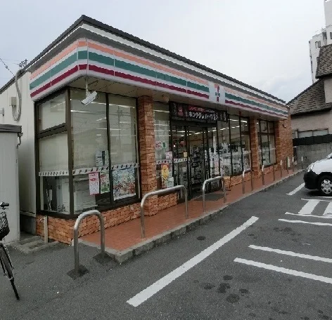 セブンイレブン　光南店まで750m