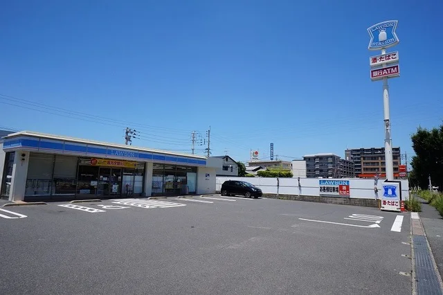 ローソン八幡下上津役1丁目店まで500m