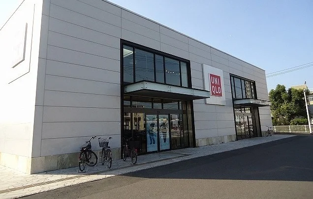 ユニクロまで290m