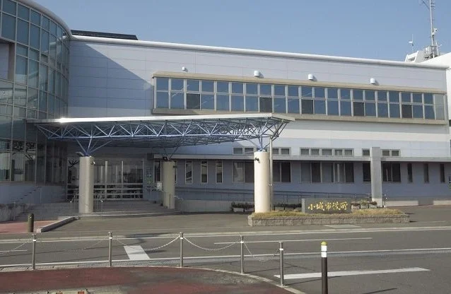 小城市役所まで3700m