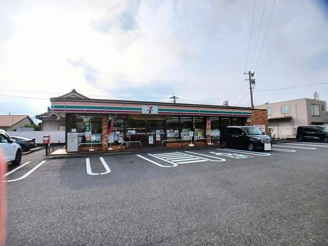 セブンイレブン　萩原４丁目店まで450m