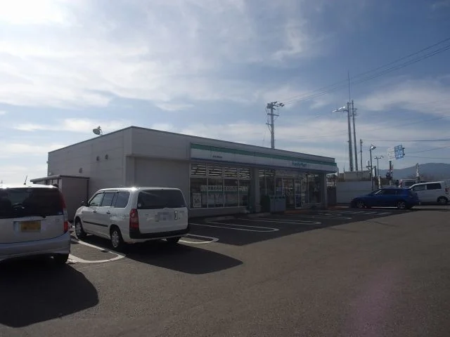 ファミリーマート法花大橋北店様まで300m