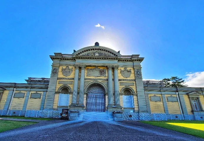 奈良国立博物館まで車9分