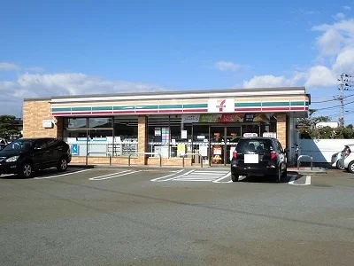 セブンイレブンまで120m