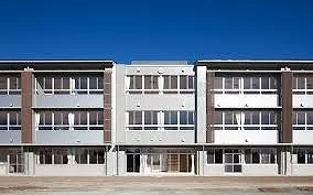 上里中学校まで1900m