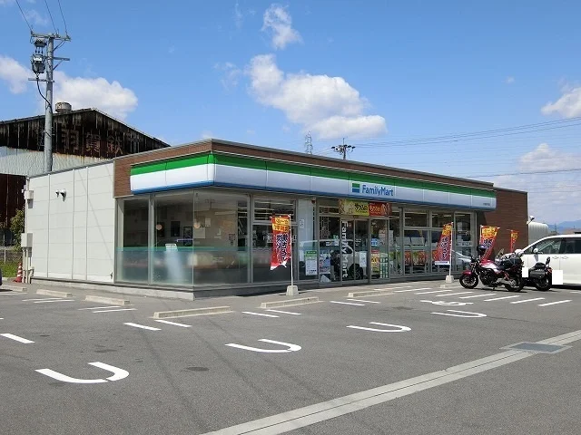 ファミリーマート 大垣坂下町店まで350m