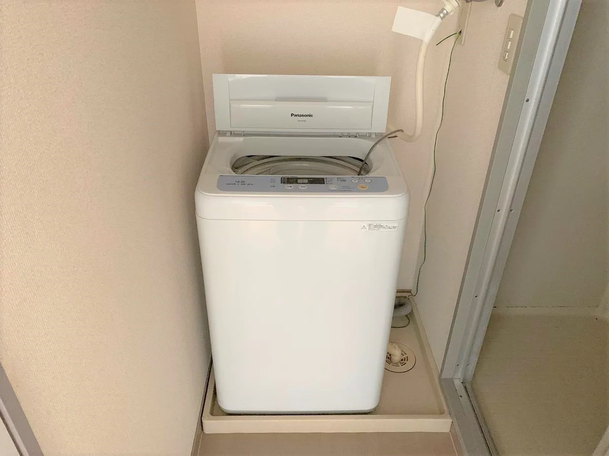 家具家電はメーカー等が異なる場合がございます。