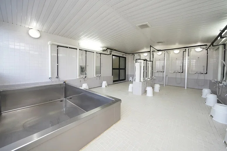 大浴場「Uniの湯」