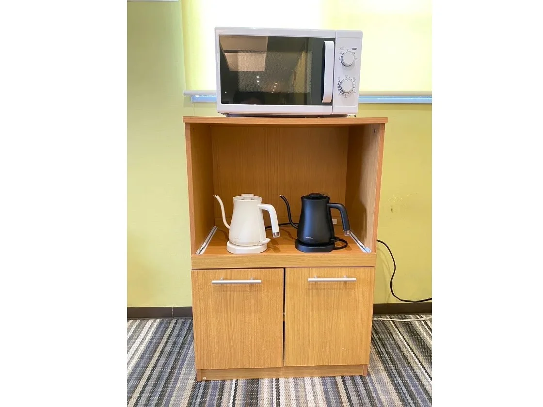 電子レンジ、電気ケトル（各フロア共用）