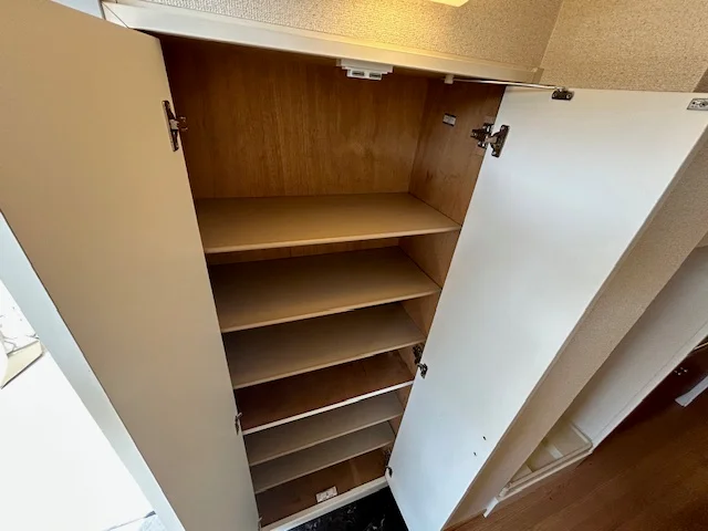 シューズボックス