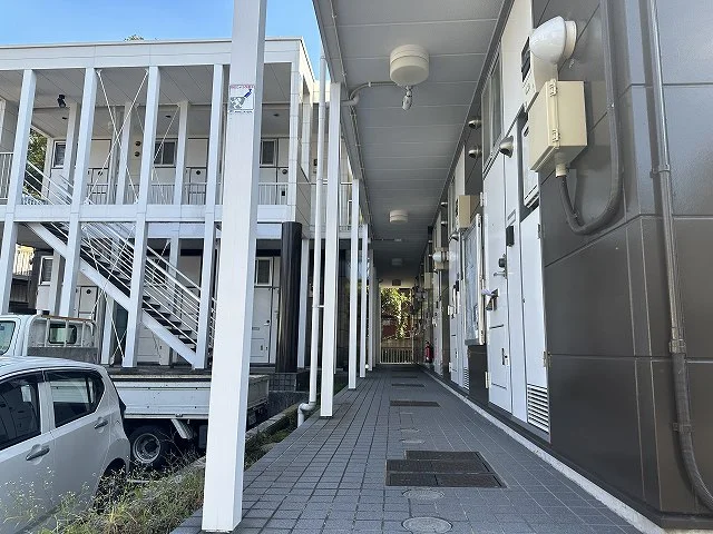 1階共用廊下です。