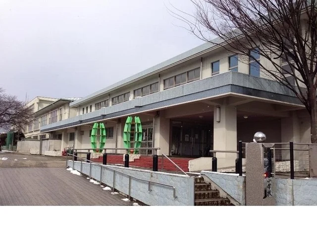 福島市立野田小学校まで200m